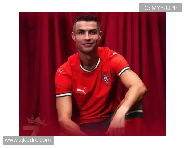 足球明星C罗的队徽背后故事与传奇成就的深度解析